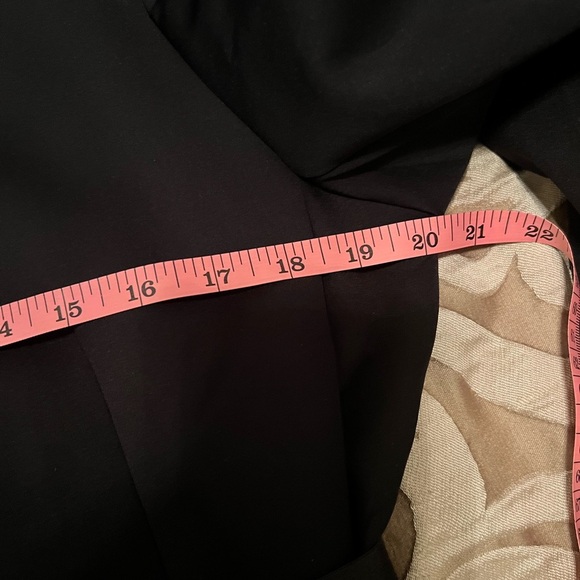 BANDIER SPORTS LOGO BLAZER, size Medium, fully lined, luxurious NWT - Picture 14 of 14